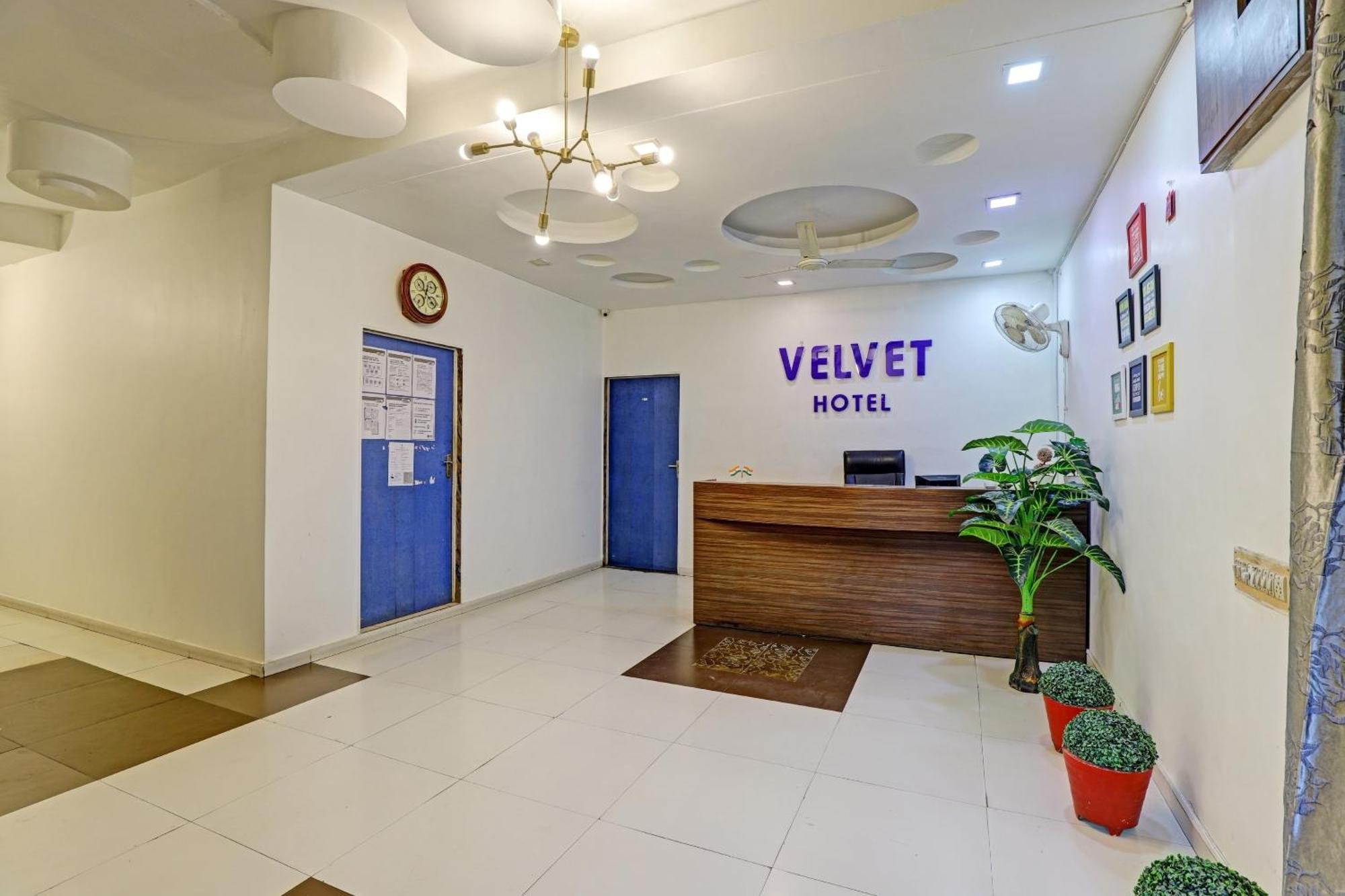 Hotel Velvet 拉杰果德 外观 照片
