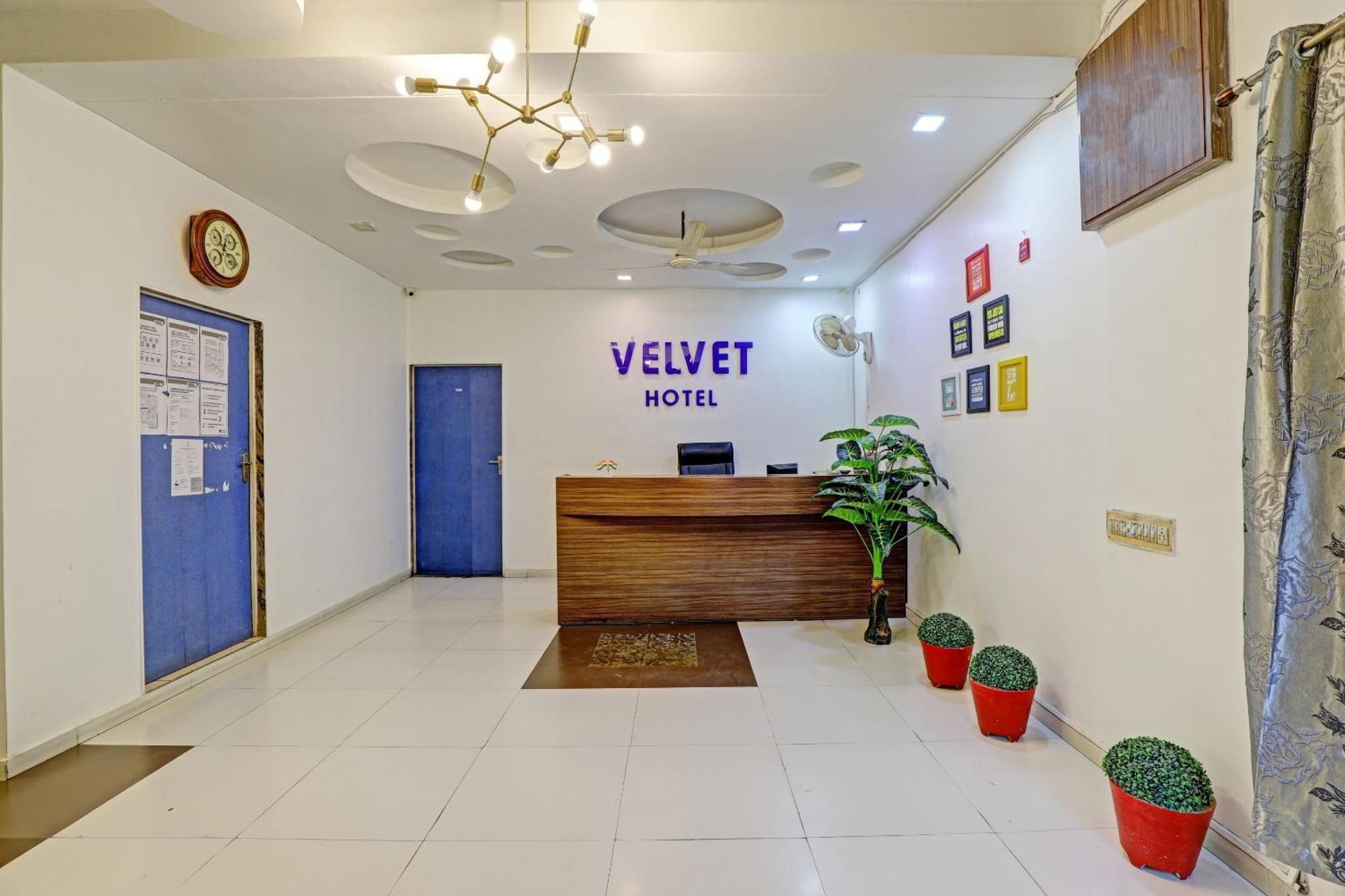 Hotel Velvet 拉杰果德 外观 照片